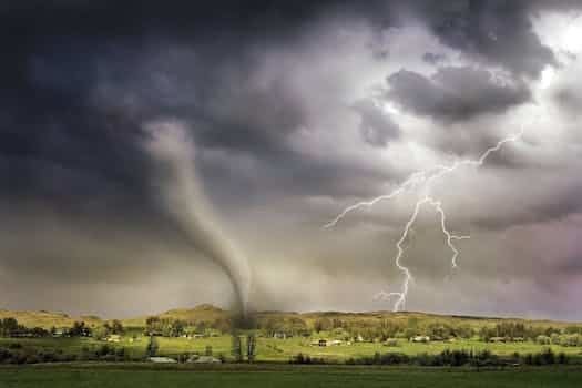 University ‘Tornado detectives’ work to demystify Canada’s twister history